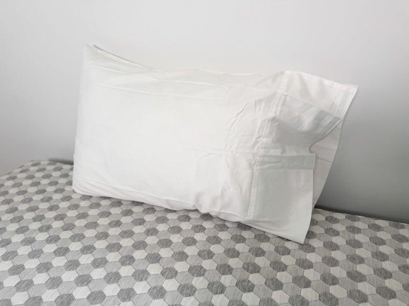 Boll & Branch Signature Hemmed Pillowcase Set