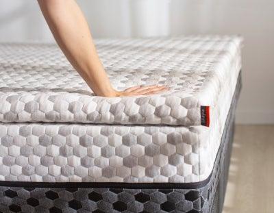 Layla memory foam topper